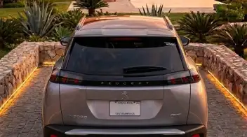 Peugeot e-2008 2023