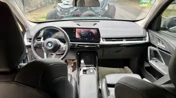 BMW iX1 2025