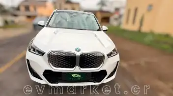 BMW iX1 2025