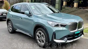 BMW iX1 2025