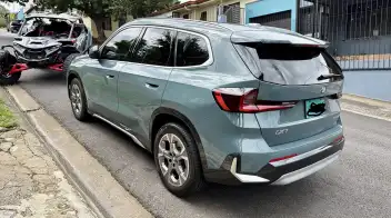 BMW iX1 2025