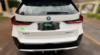 BMW iX1 2025