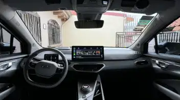 Geely Geometry C 2024